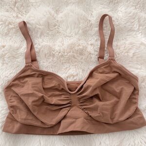 ✨ Seamless Soft Bra | XL | Wireless | Adjustable Straps | Mocha Brown 🤎